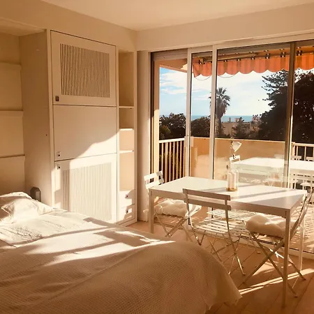 Appartement Seaside With Terrasse In Garavan *